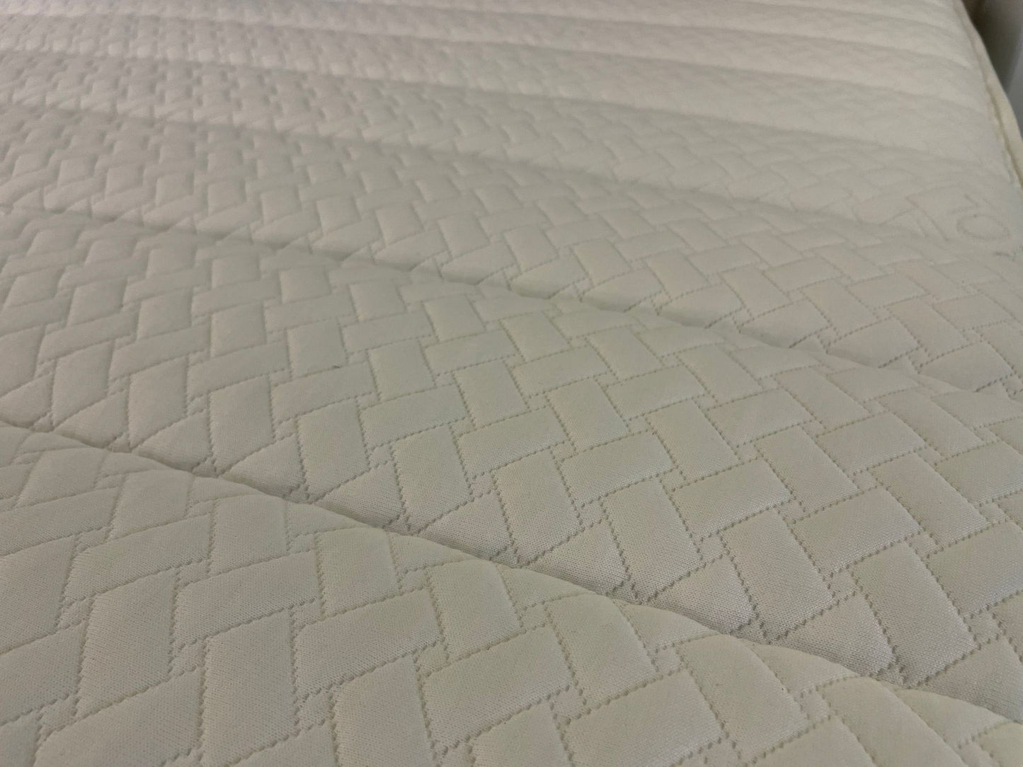 TRIO HYBRID 1500 MATTRESS ONLY